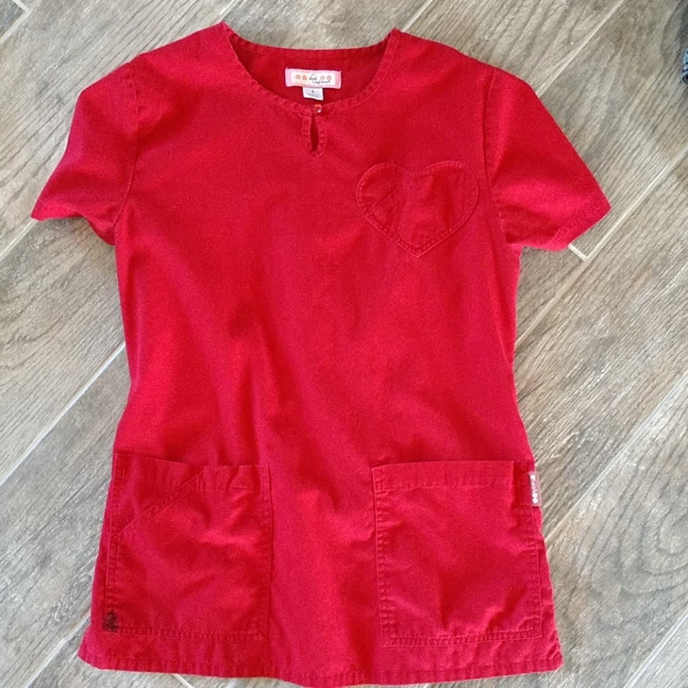 Scrub top